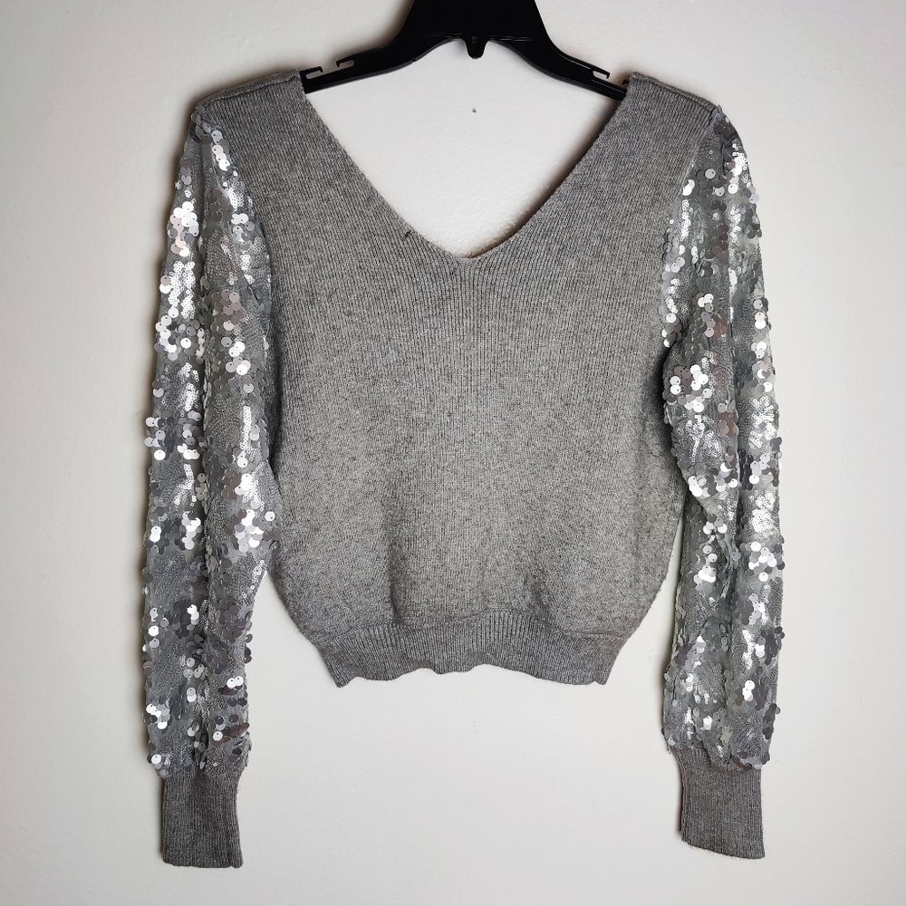 Forever 21 Gray V-Neck Off Shoulder Silver Sequin Puff Sleeves Sweater, Sz L